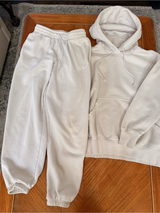 Nike Pants - Nike Set Fleece Hoodie + Jogger | Cream/Light Beige | Size Small
